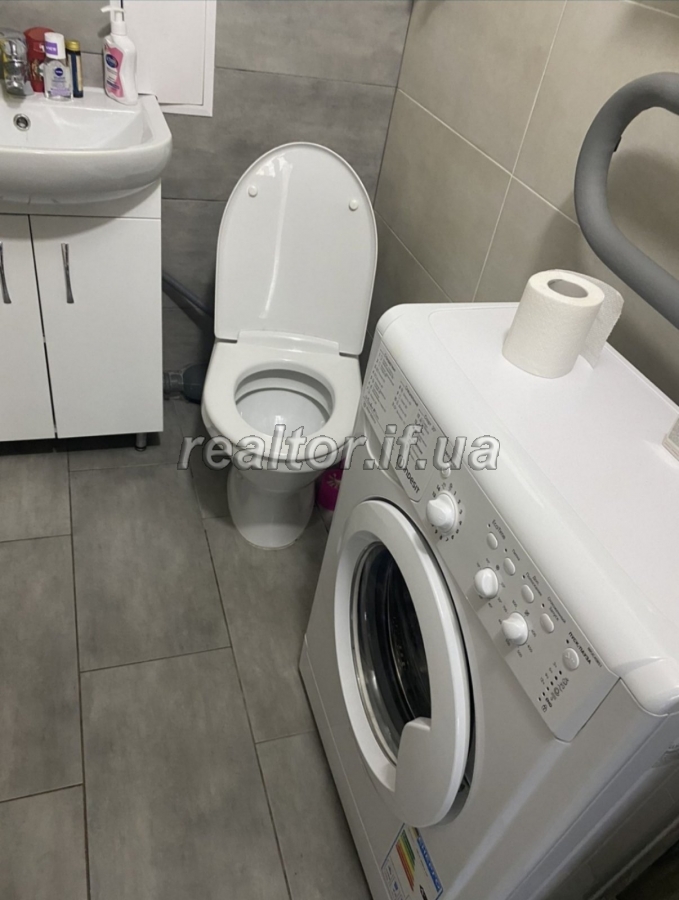 Prodayetsya_1_kimnatna_kvartyra_po_vulytsi_Konovaltsya_z_remontom_i_meblyamy_22449_4_1686734701.jpeg