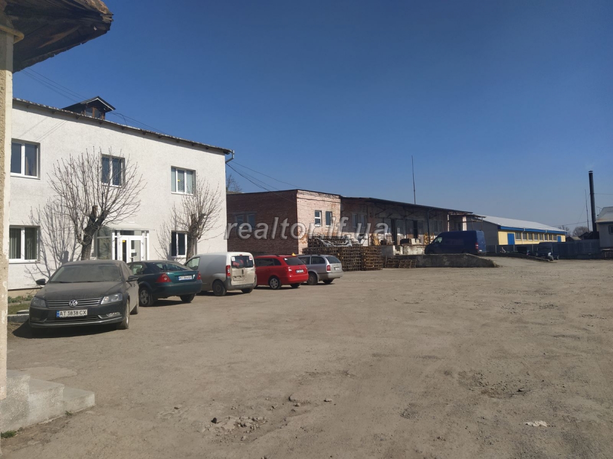 Prodayetsya_kompleks_skladskykh_prymishchen_blyzko_tsentralnoyi_chastyny_mista_22680_2_1697813613.jpeg