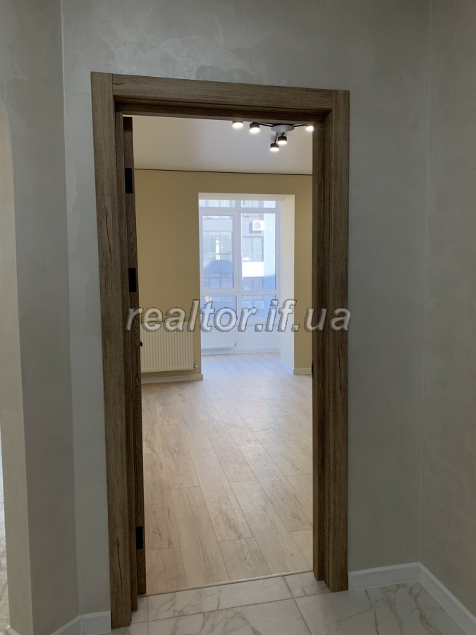 Prodazh_kvartyry_z_remontom_v_mistechku_zakrytoho_typu_poruch_z_miskym_parkom_22767_17_1701267050.jpeg