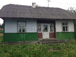 Будинок дві кімнати у мальовничому куточку передмістя Івано-Франківська