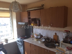 Квартира в гарному жилому стані по вулиці Целевича