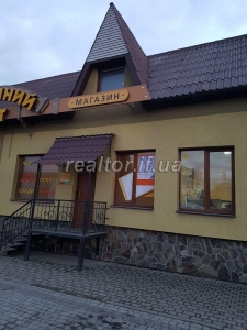 Rental of facade in Uhryniv