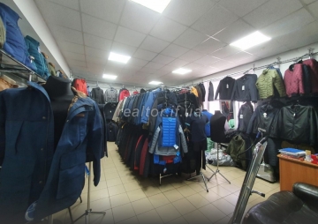 Premises for rent in the shopping center