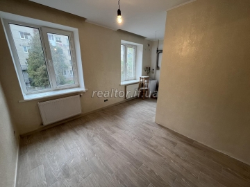 Apartment for sale with individual heating on Tysmenytska Street