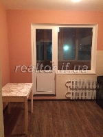 Vermietung Ein-Zimmer-Wohnung auf der Straße Khotkevych