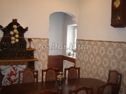 House for sale in the central part of the city on Mateyka Street