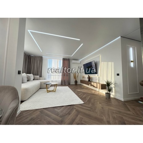 Сучасна квартира з ремонтом у центрі міста ЖК Фемелі Плаза  Івано-Франківська  Івано-Франківськ  р-н Центр 