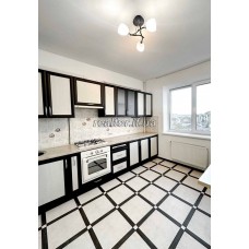 Продажа двухкомнатной квартиры в центре города по улице Черновола