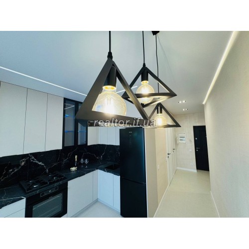 Продажа 2 комнатной квартиры с ремонтом и мебелью в центральной части города  Ивано-Франковская  Ивано-Франковск  район Центр 