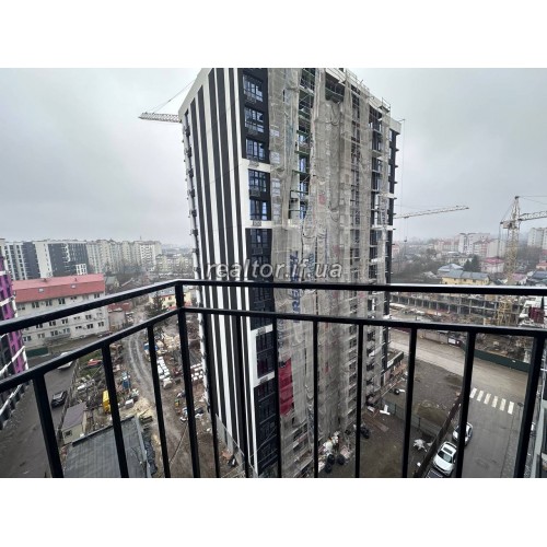 Продаж видової квартири в центрі міста в зданому ЖК Фемелі плаза  Івано-Франківська  Івано-Франківськ  р-н Центр 