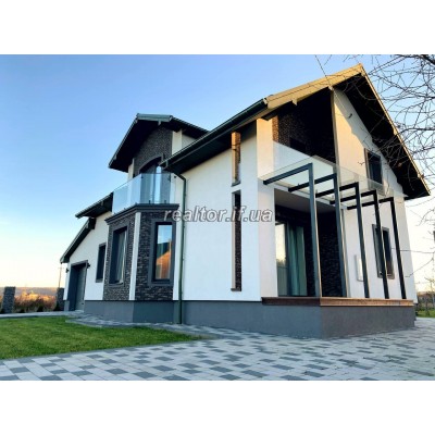 Rajon Tysmenyzja, с. Ганнусівка, Haus zu verkaufen, renoviert und möbliert, 15 km von Iwano-Frankiwsk entfernt  Iwano-Frankiwsk Region  Stadt Jaremtsche  the city of Yaremche  Iwano-Frankiwsk Region  Rajon Tysmenyzja  с. Ганнусівка 