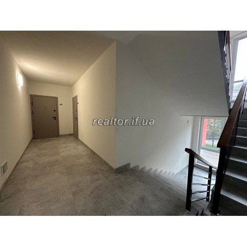 Квартира в клубному будинку великої площі з ремонтом та меблями  Івано-Франківська  Івано-Франківськ  р-н Центр 