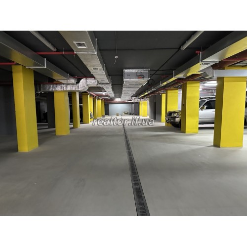 Квартира в клубному будинку великої площі з ремонтом та меблями  Івано-Франківська  Івано-Франківськ  р-н Центр 