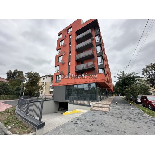 Квартира в клубному будинку великої площі з ремонтом та меблями  Івано-Франківська  Івано-Франківськ  р-н Центр 