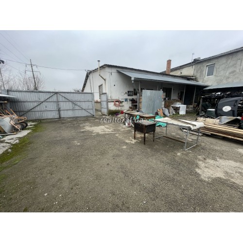 Warehouse for rent 120 m² + large territory (8 ares)  Ivano-Frankivsk region  Ivano-Frankivsk  district Airport 