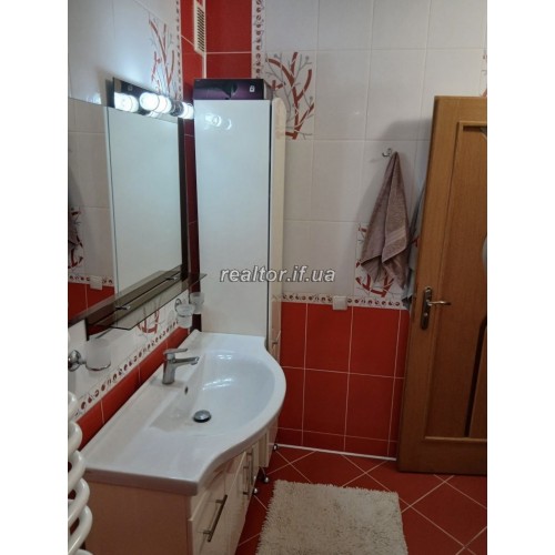 Ein-Zimmer-Wohnung in einem neu errichteten Gebäude im zentralen Teil der Stadt zu verkaufen  Iwano-Frankiwsk Region  Iwano-Frankiwsk  Bezirk Innenstadt 