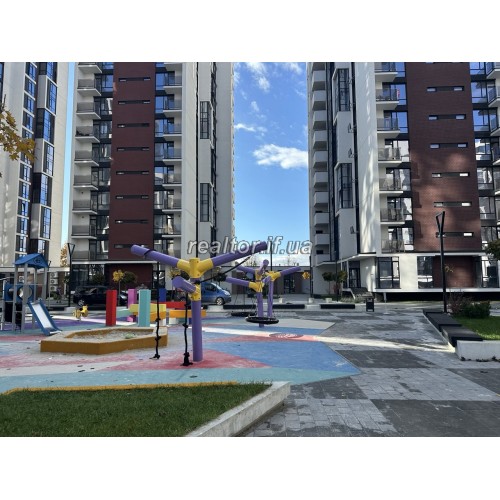 Квартира в ЖК Манхеттен з якісним ремонтом та меблями  Івано-Франківська  Івано-Франківськ  р-н Центр 