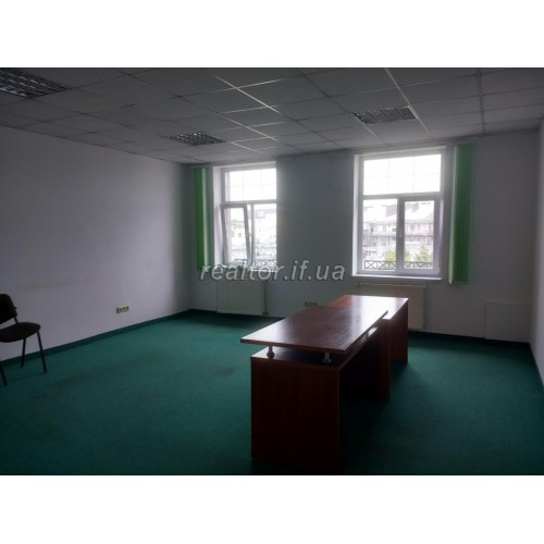 Аренда офисов в центре города на стометровке разные площади без комиссии  Ивано-Франковская  Ивано-Франковск  район Центр 