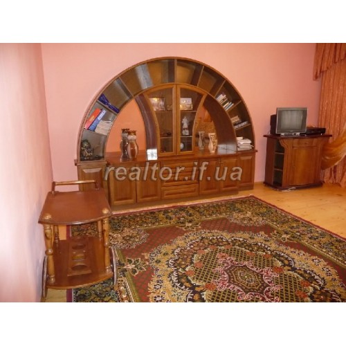 Rent two-bedroom apartment in the center of Ivano Frankivsk  Ivano-Frankivsk region  Ivano-Frankivsk  district Center 