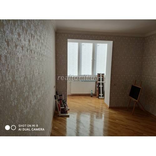 Zum Verkauf steht eine 3-Zimmer-Wohnung im idealen zweiten Wohngeschoss in der Pasichna-Straße  Iwano-Frankiwsk Region  Iwano-Frankiwsk  Bezirk Pasichna 