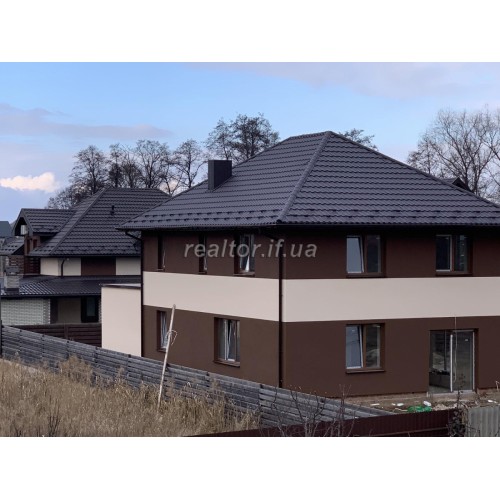 House for sale with city communications near the airport - Opryshivtsi  Ivano-Frankivsk region  Ivano-Frankivsk  district Airport 