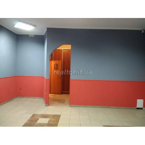 Verkauf von Räumlichkeiten auf der Straße. Jugend  Iwano-Frankiwsk Region  Iwano-Frankiwsk  Bezirk Ivasiuka - Nadrichna 