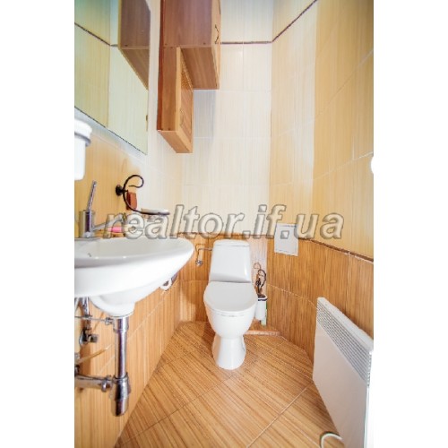 5-Zimmer-Wohnung in Kiew  Київська  Stadt Kiew  р-н Печерський 