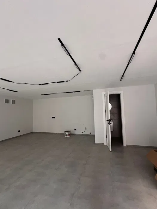 Здається нежитлове приміщення на вул. Національної Гвардії 14ц — 40 м²  Івано-Франківська  Івано-Франківськ  р-н Центр 