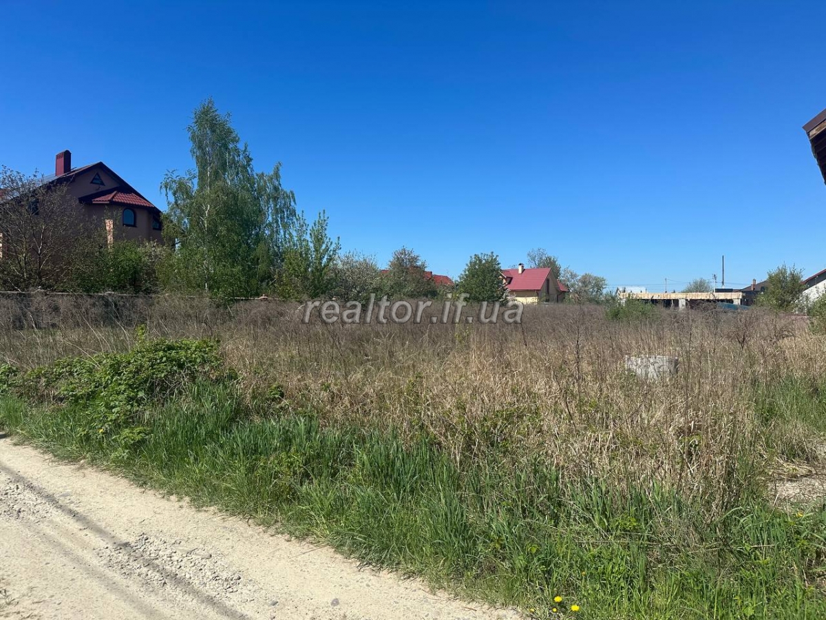 Dilyanka_pid_zhytlove_budivnytstvo_v_urochyshchi_Bereznyaky_v_seli_Drahomyrchany_23735_4_1745837152.jpeg