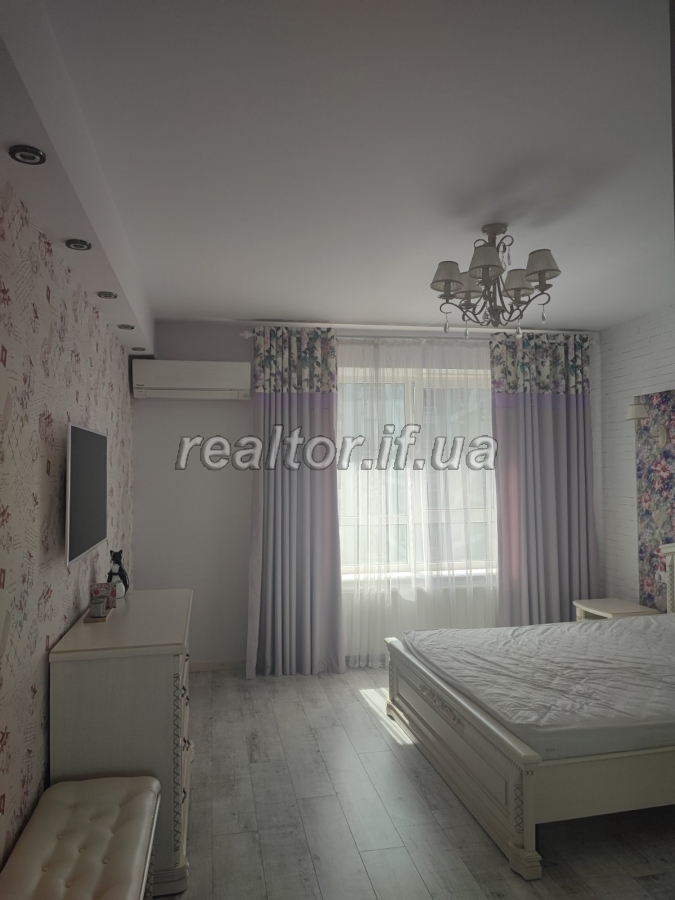 Harna_dvokimnatna_kvartyra_z_zakrytoyu_terytoriyeyu_vulTselevycha_ZhK_RIZVYaNYY_22590_4_1693406720.jpeg