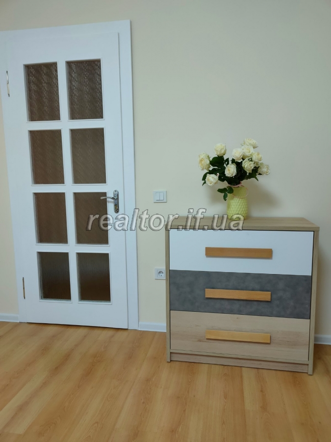 Harna_odnokimnatna_kvartyra_z_yevroremontom_na_vulytsi_Symonenka_22166_8_1674486637.jpeg