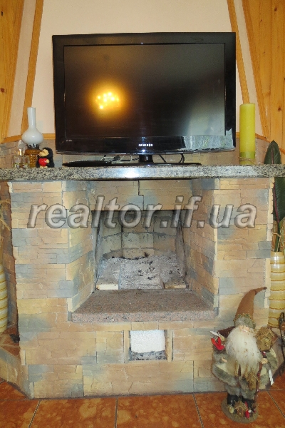Idealna_dacha_dlya_vidpochynku_ta_rybalstva_z_usima_zruchnostyamy_na_livomu_berezi_burshtynskoho_vodoskhovyshcha_11372_21_1470638093.jpg