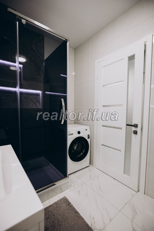 Komfortna_ta_rozkishna_2_kimnatna_kvartyra_premium_klasu_na_berezi_miskoho_ozera_22952_14_1734086710.jpeg