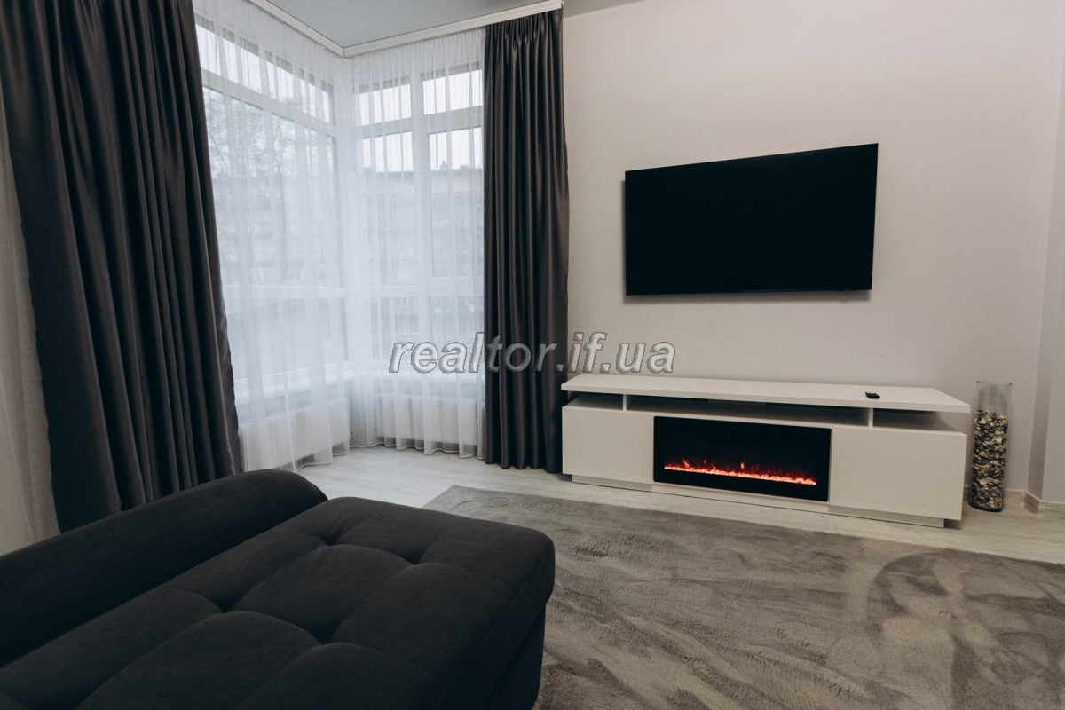 Komfortna_ta_rozkishna_2_kimnatna_kvartyra_premium_klasu_na_berezi_miskoho_ozera_22952_8_1734086708.jpeg