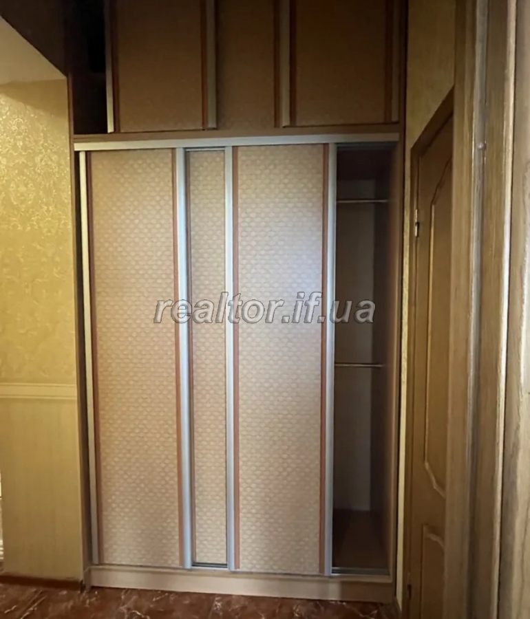 Kvartyra_v_Ivano-Frankivsku_z_meblyamy_ta_chastkovo_tekhnikoyu_5167_6_1746698865.jpeg