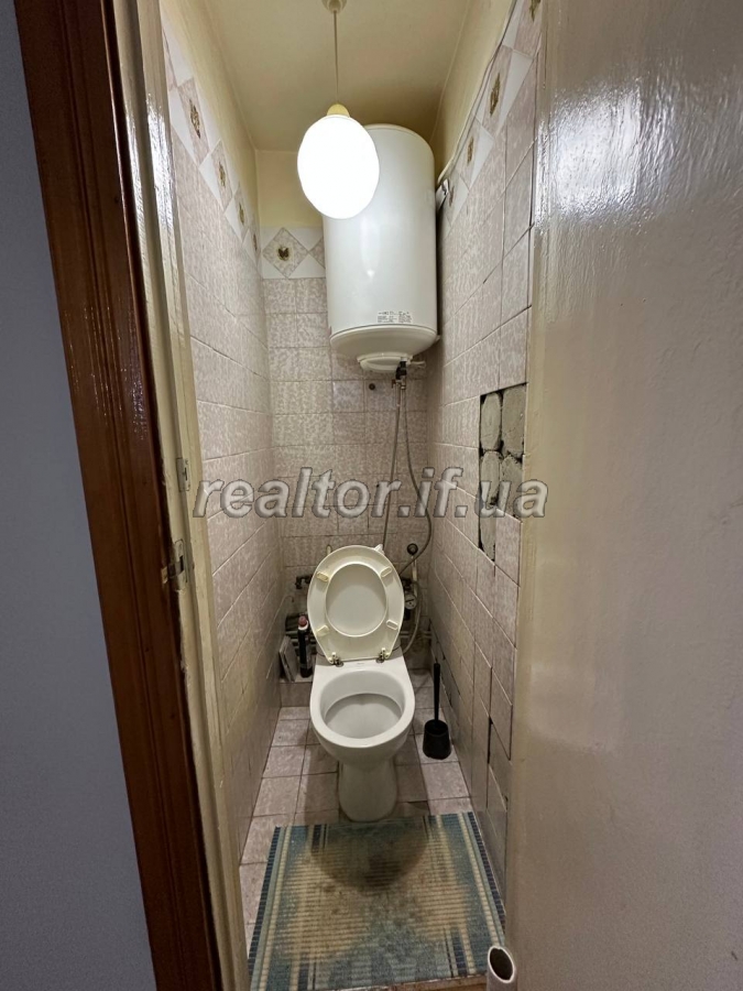 Kvartyra_v_tsentri_mista_navproty_universytetu_Korolya_Danyla_-_vulytsya_Konovaltsya_23805_14_1747636480.jpeg