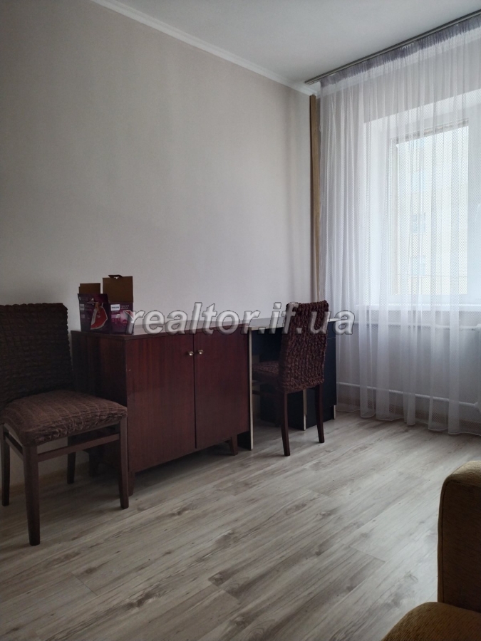 Kvartyra_v_tsentri_mista_poruch_miskoho_ozera_vulytsya_Mazepy_22022_2_1666799752.jpeg