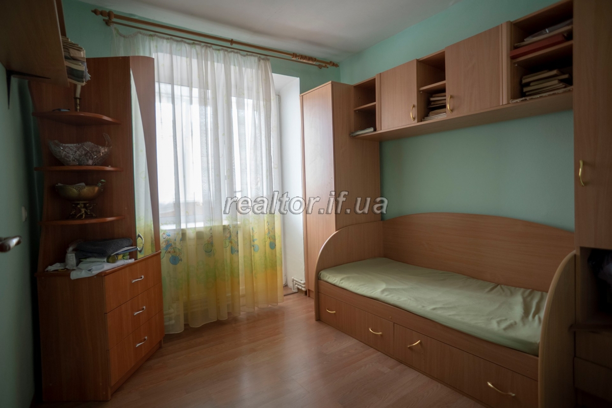 Kvartyra_z_harnym_planuvannyam_ta_indyvidualnym_opalennyam_po_vulytsi_Khimikiv_15280_8_1536314966.jpg