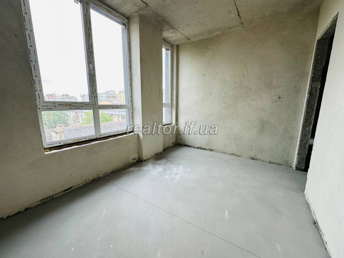 Kvartyra_z_vlasnoyu_terasoyu_v_tsentri_mista_-_klubnyi_budynok_23809_19_1747668043.jpeg