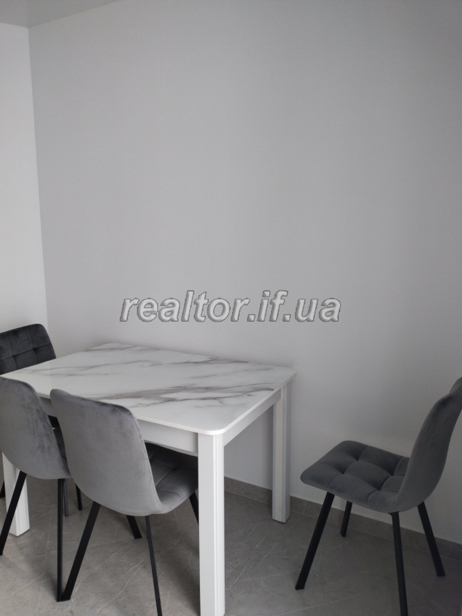 Nova_dvokimnatna_kvartyra_z_remontom_ZhK_Lypky_22253_8_1677856839.jpeg