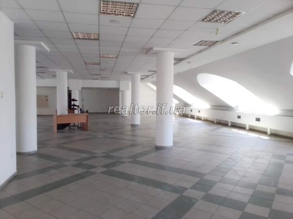 Orenda_ofisu_ploshcheyu_300_mkv_v_tsentri_bilya_Ratushi_22646_0_1695906648.jpeg