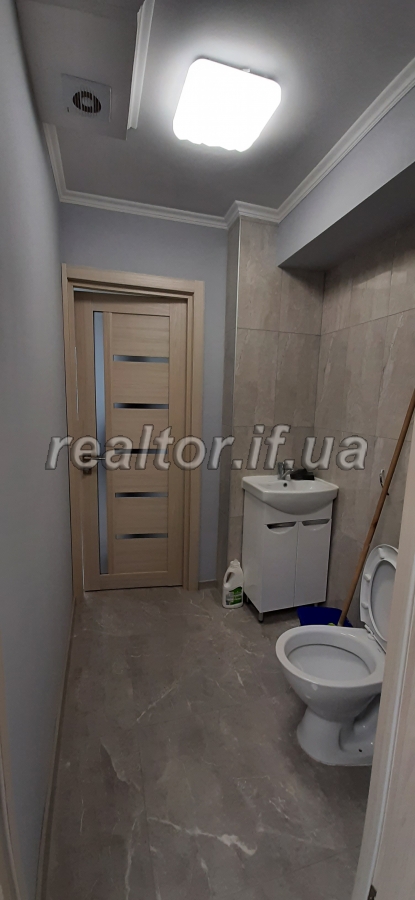 Orenda_prymishchennya_v_tsentri_Bohorodchan_21035_7_1638265995.jpeg