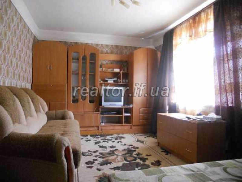 Prodam_kvartyru_poruch_z_HK_Bukovel_11675_2_1475088589.jpg