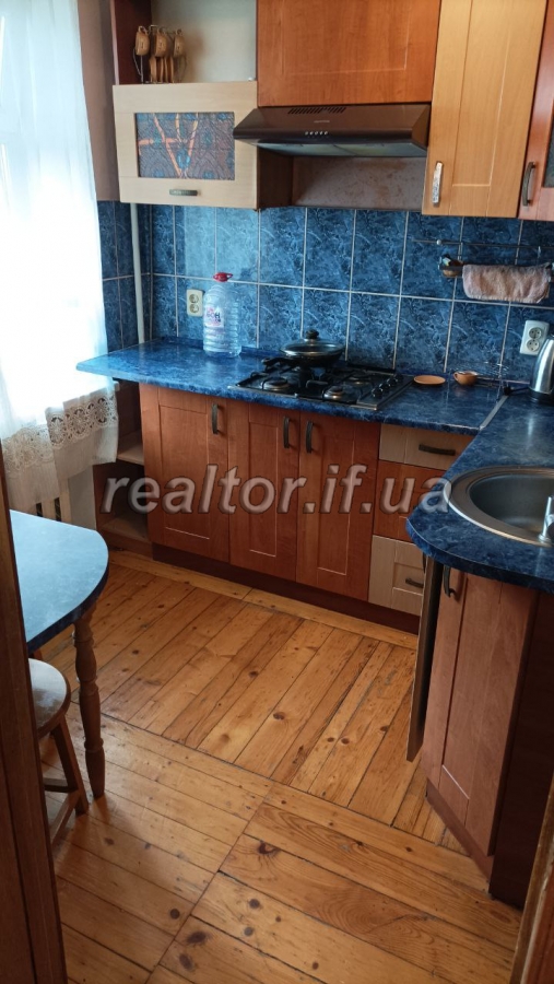 Prodayetsya_1_kimnatna_kvartyra_z_meblyamy_nepodalik_tsentru_mista_22758_0_1700823564.jpeg