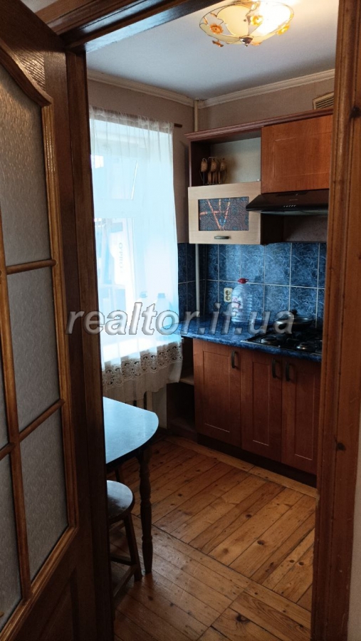 Prodayetsya_1_kimnatna_kvartyra_z_meblyamy_nepodalik_tsentru_mista_22758_14_1700823566.jpeg