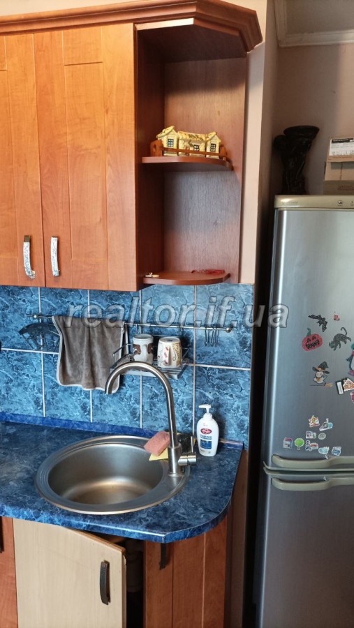 Prodayetsya_1_kimnatna_kvartyra_z_meblyamy_nepodalik_tsentru_mista_22758_2_1700823564.jpeg