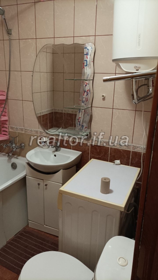 Prodayetsya_1_kimnatna_kvartyra_z_meblyamy_nepodalik_tsentru_mista_22758_3_1700823564.jpeg