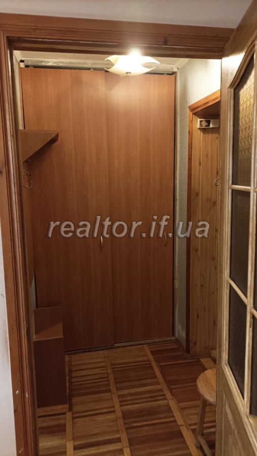 Prodayetsya_1_kimnatna_kvartyra_z_meblyamy_nepodalik_tsentru_mista_22758_5_1700823564.jpeg