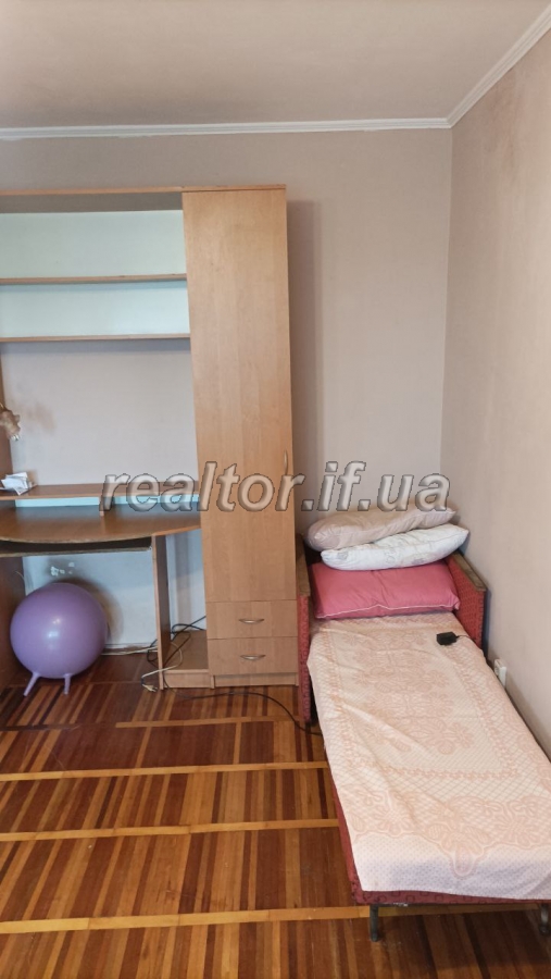 Prodayetsya_1_kimnatna_kvartyra_z_meblyamy_nepodalik_tsentru_mista_22758_6_1700823565.jpeg
