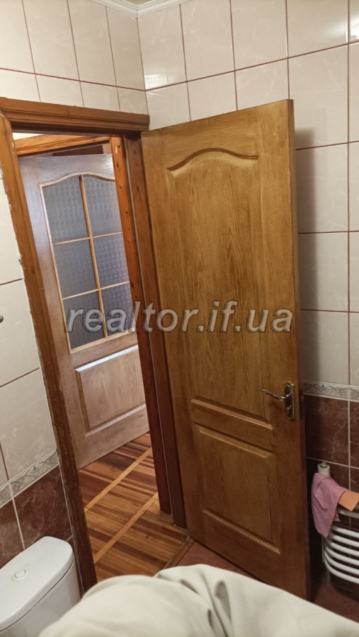 Prodayetsya_1_kimnatna_kvartyra_z_meblyamy_nepodalik_tsentru_mista_22758_8_1700823565.jpeg